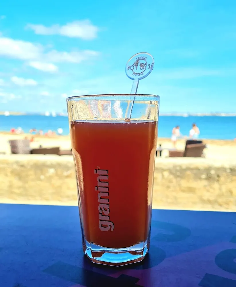 Jus de Pamplemousse En Bord de Mer